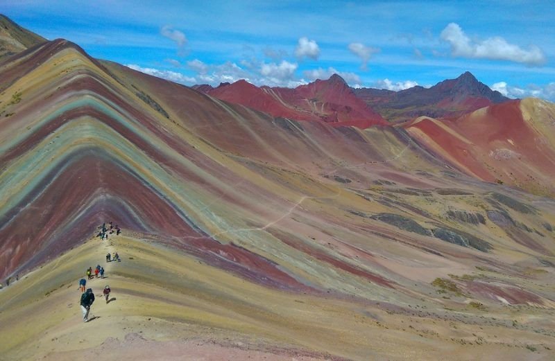 Vinicuna Montaña de Colores