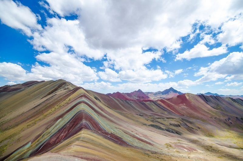 Vista Panorámica de las Montañas Coloradas