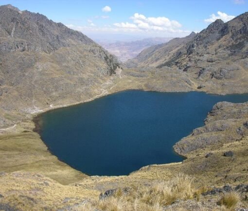 Lares Caminata Laguna